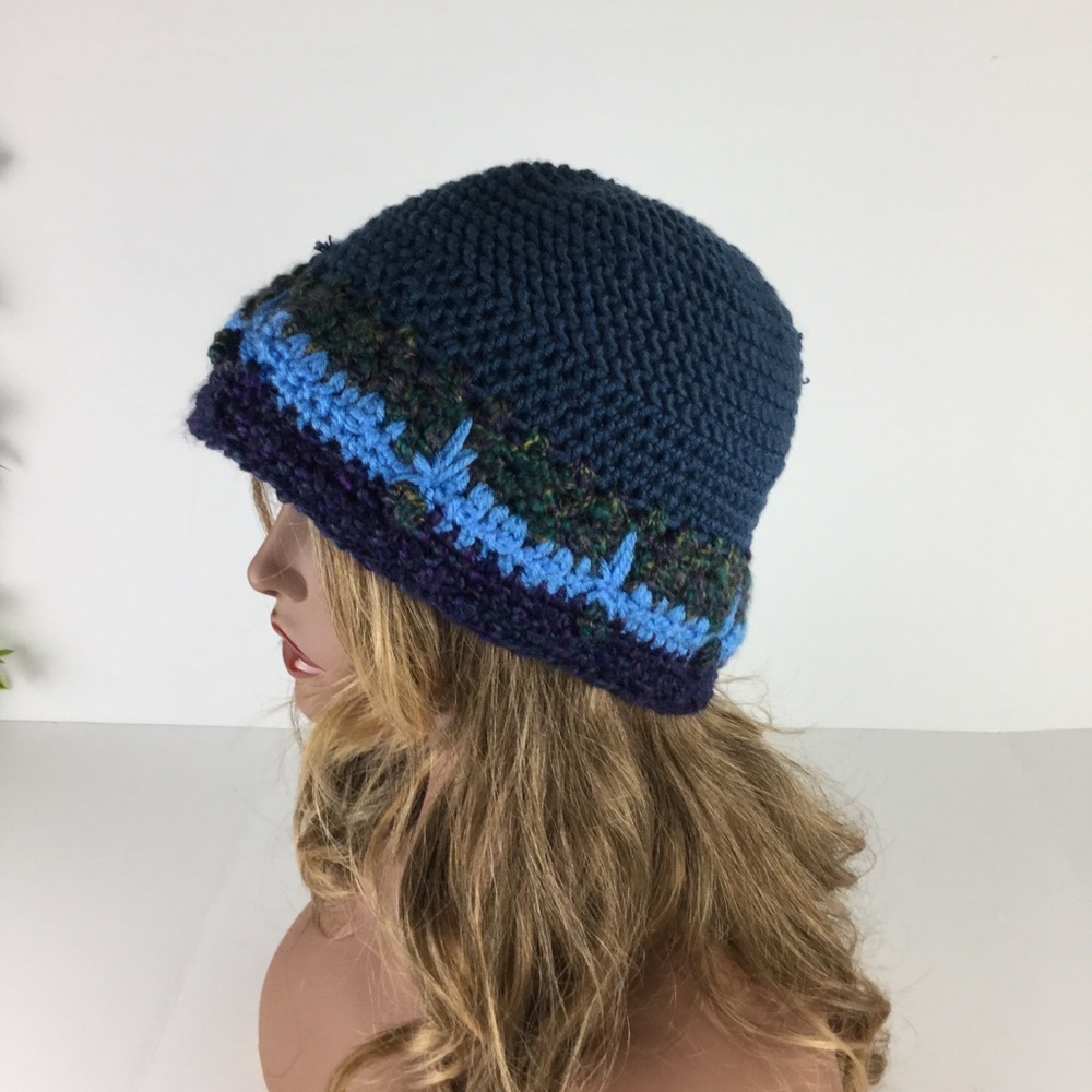 Handmade Crochet Flapper. - Picture 3 of 5
